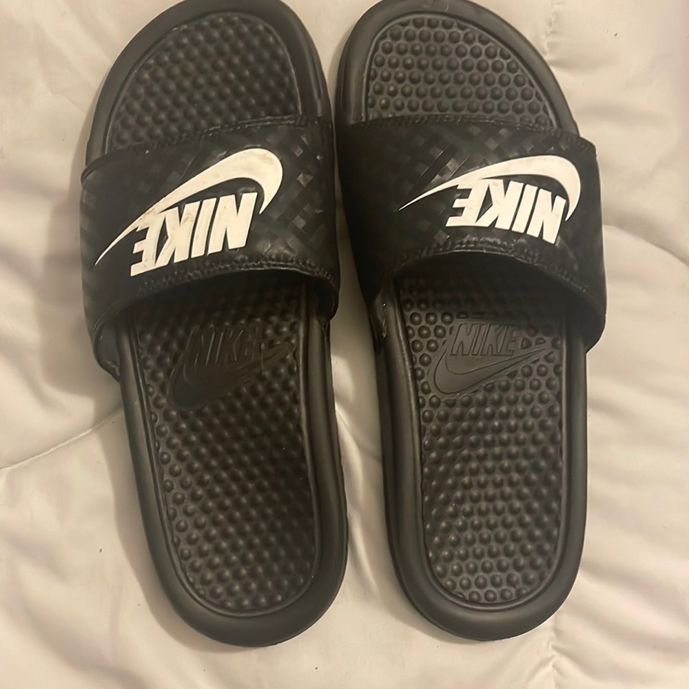 Nike slides